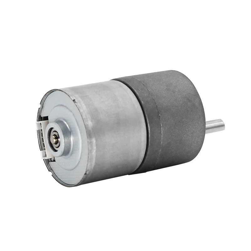 37 mm BLDC motor z zobniki za solno terapijo